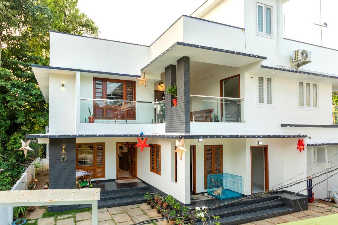 Poetrie Homestay Kochi Eksteriør billede